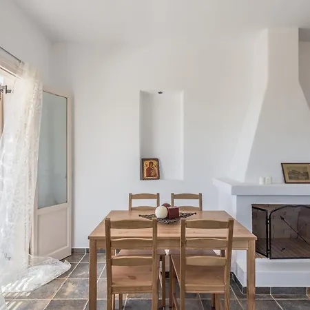 Dom wakacyjny Mylopotas With Sea View *