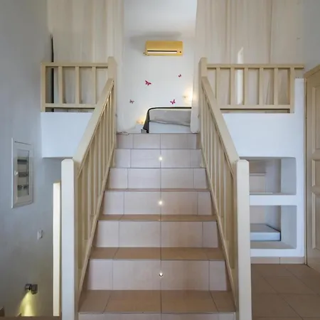 Dom wakacyjny Mylopotas With Sea View Ios